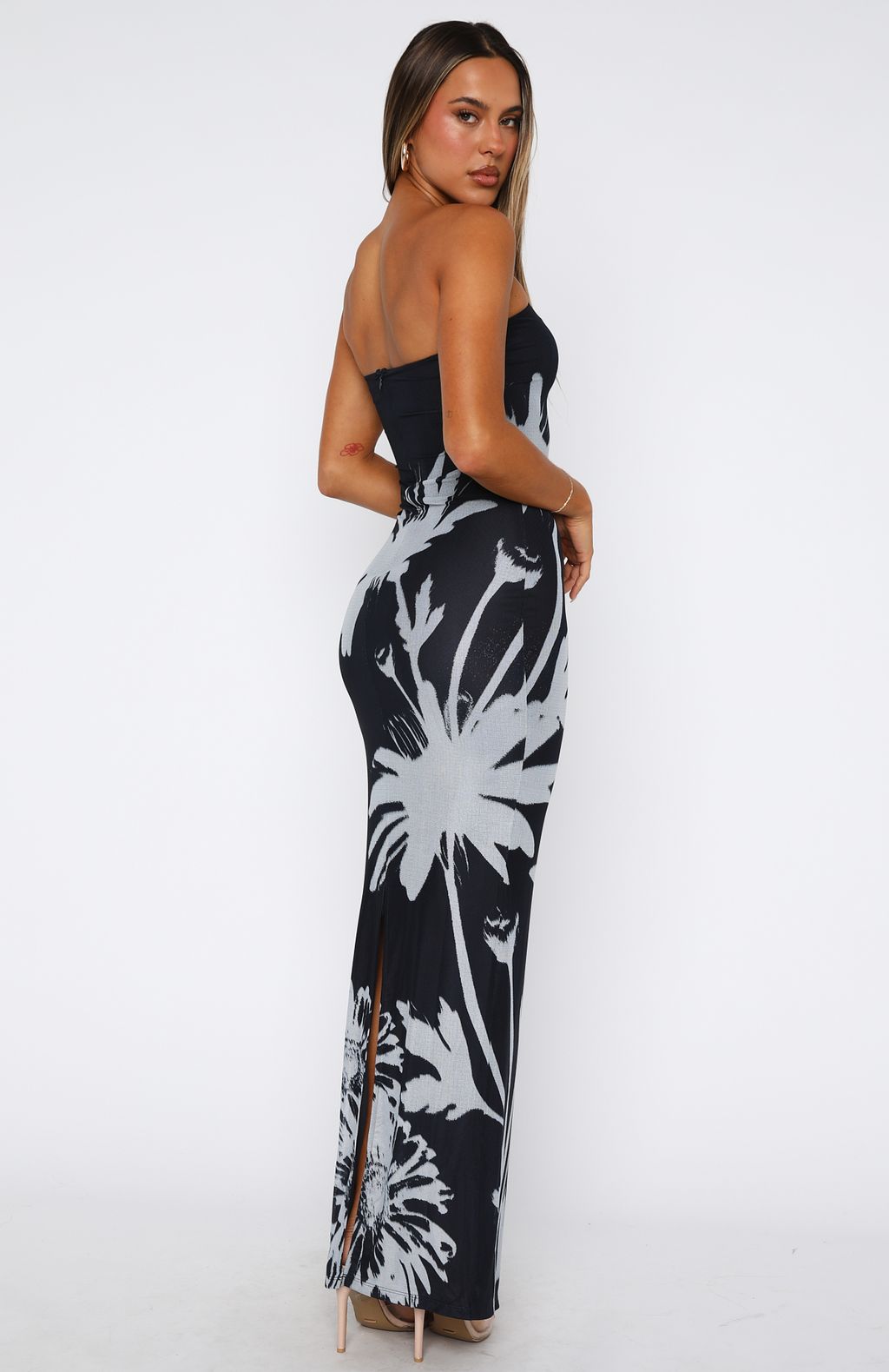 On A Trip Maxi Dress Nocturnal Bloom