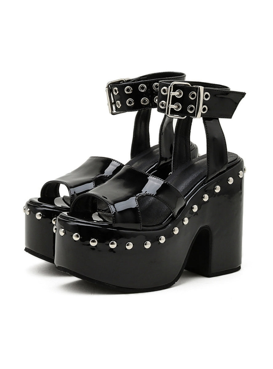 Thick-heeled Hollow Rivet Platform Sandals