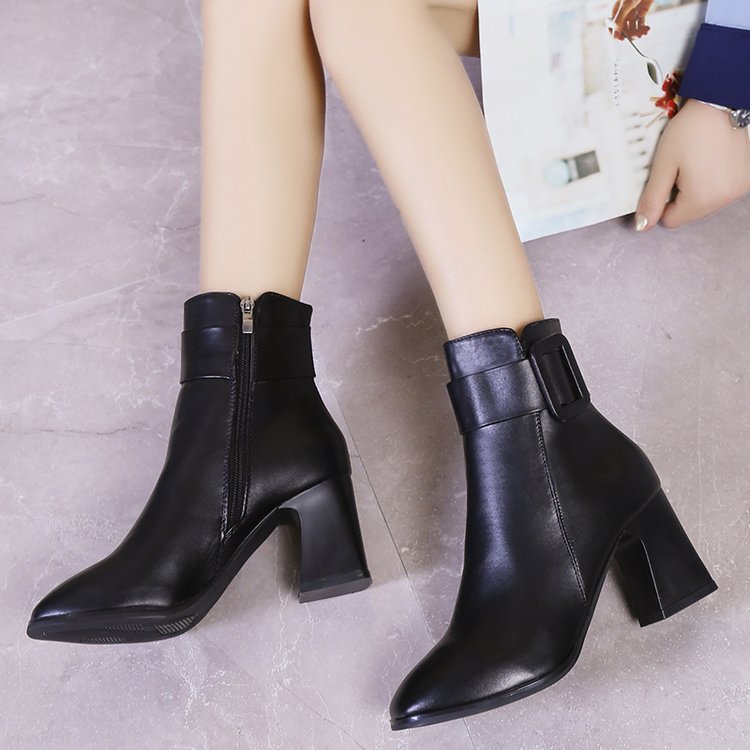 PU Short Barrel Square Heel Round Head Boots