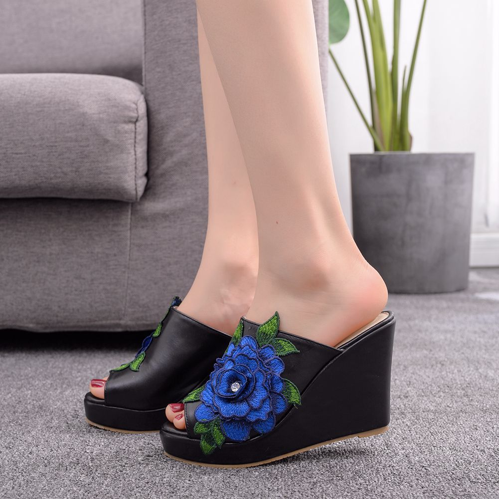 Flower Mouth Wedge Slippers