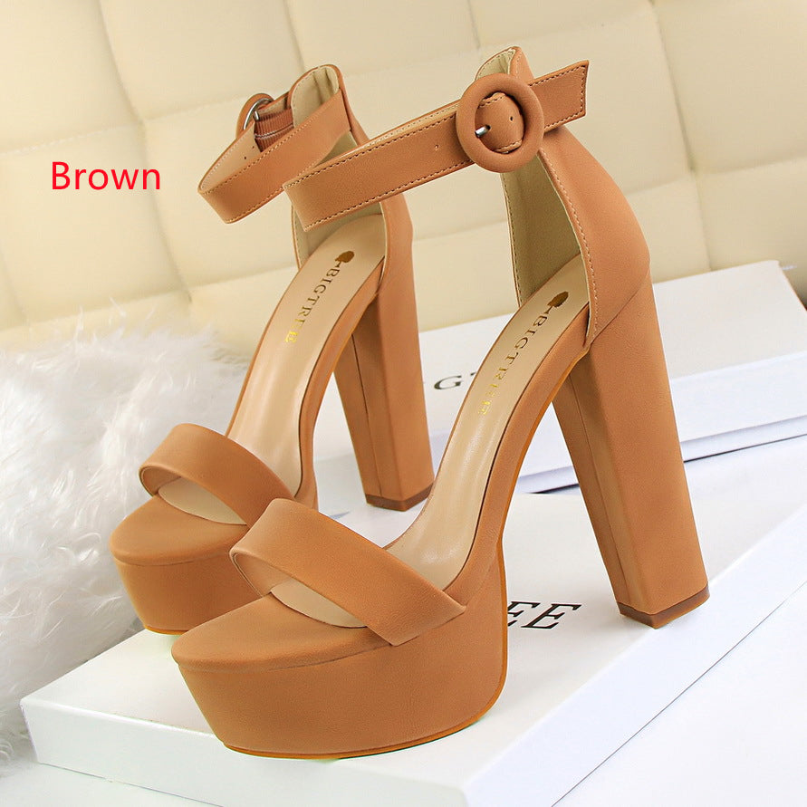 Open-toed thick waterproof platform sandals