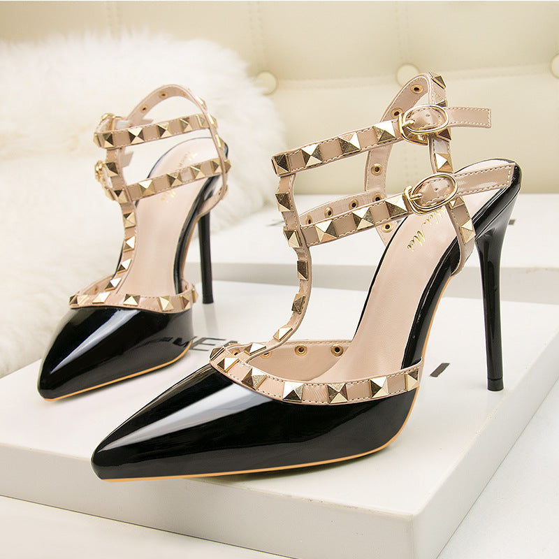 Patent Leather Metal Rivet Roman Sandals
