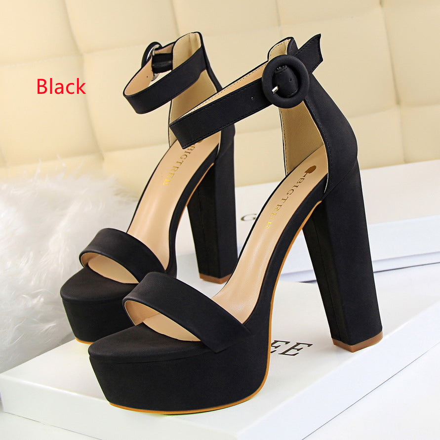 Open-toed thick waterproof platform sandals