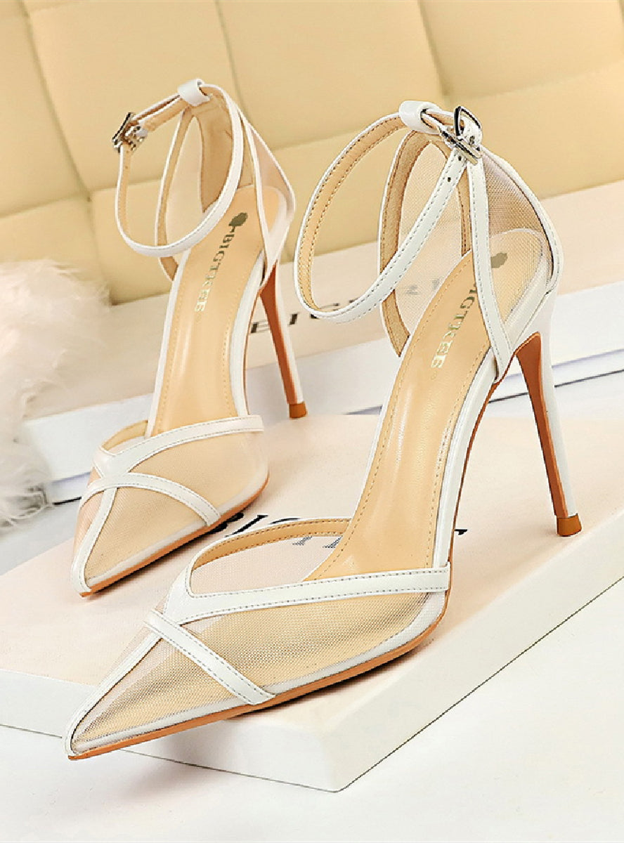 Shallow-pointed Hollow Net Sandals