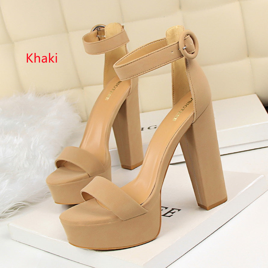 Open-toed thick waterproof platform sandals