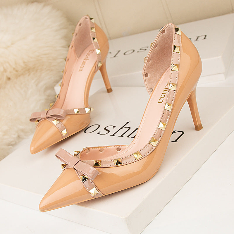 Thin High Heels Shallow Mouth Pointed Rivet Shoes