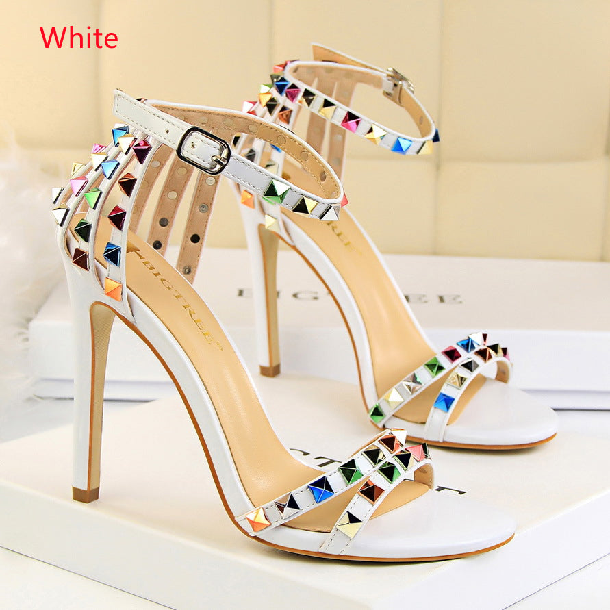 Hollow Colored Rivet Sandals