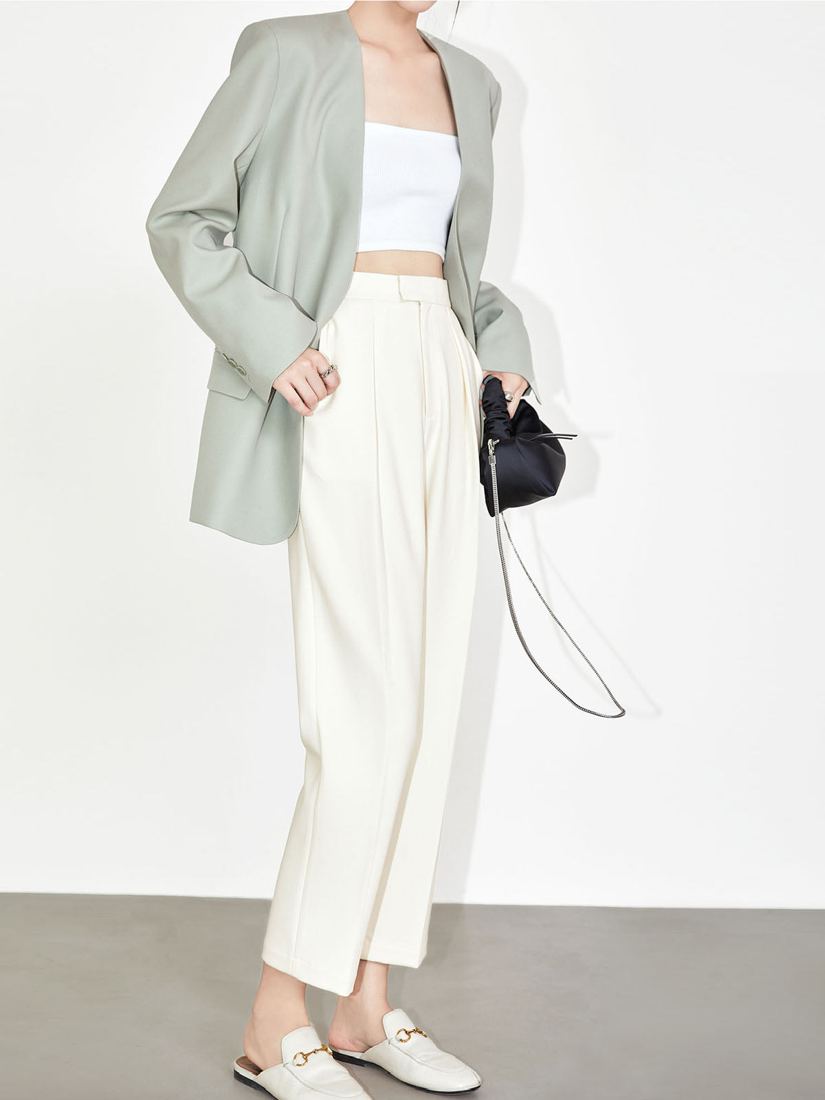 Effortless Pleated Cropped Pants