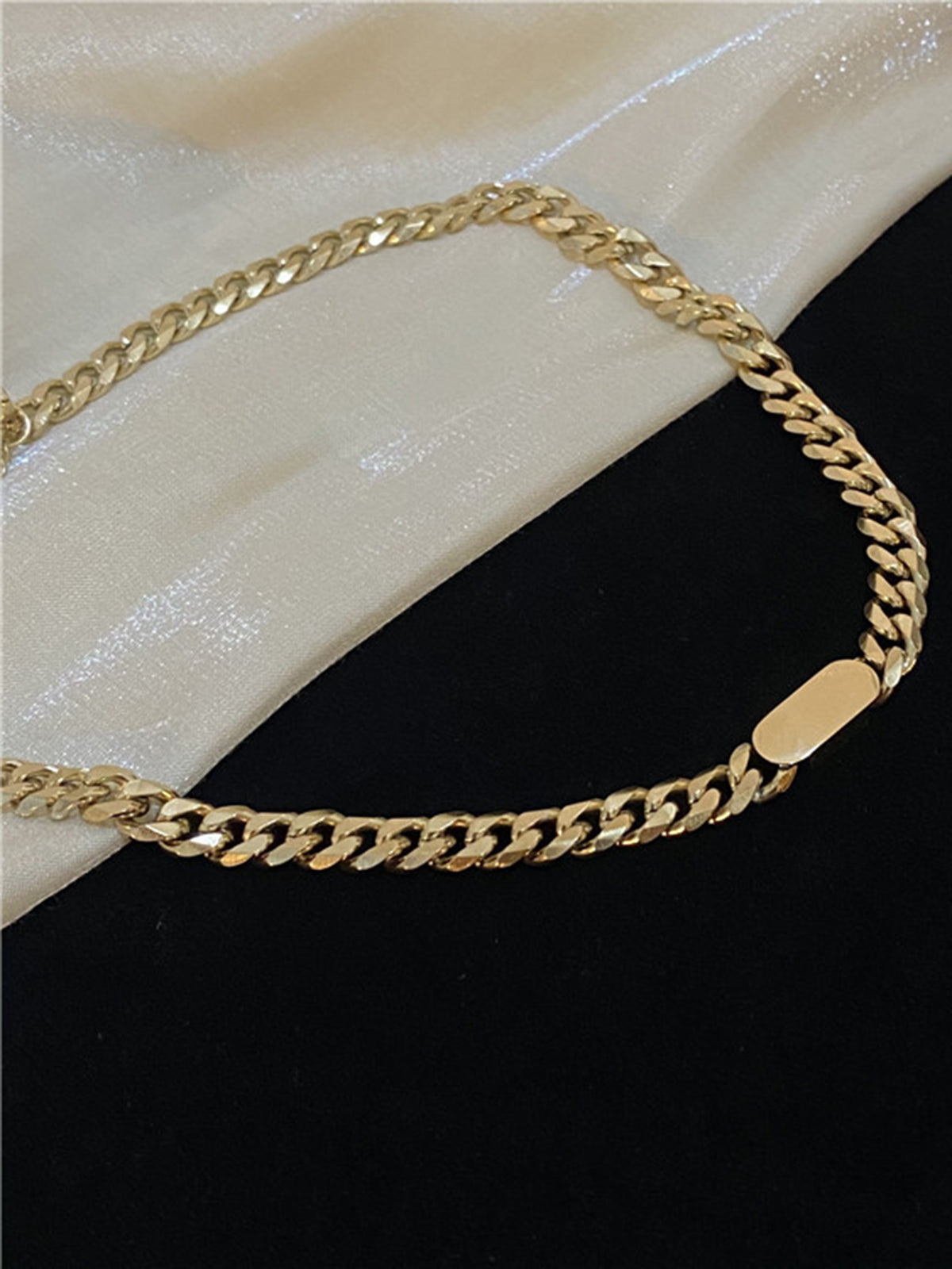 Minimalist Chain Necklace