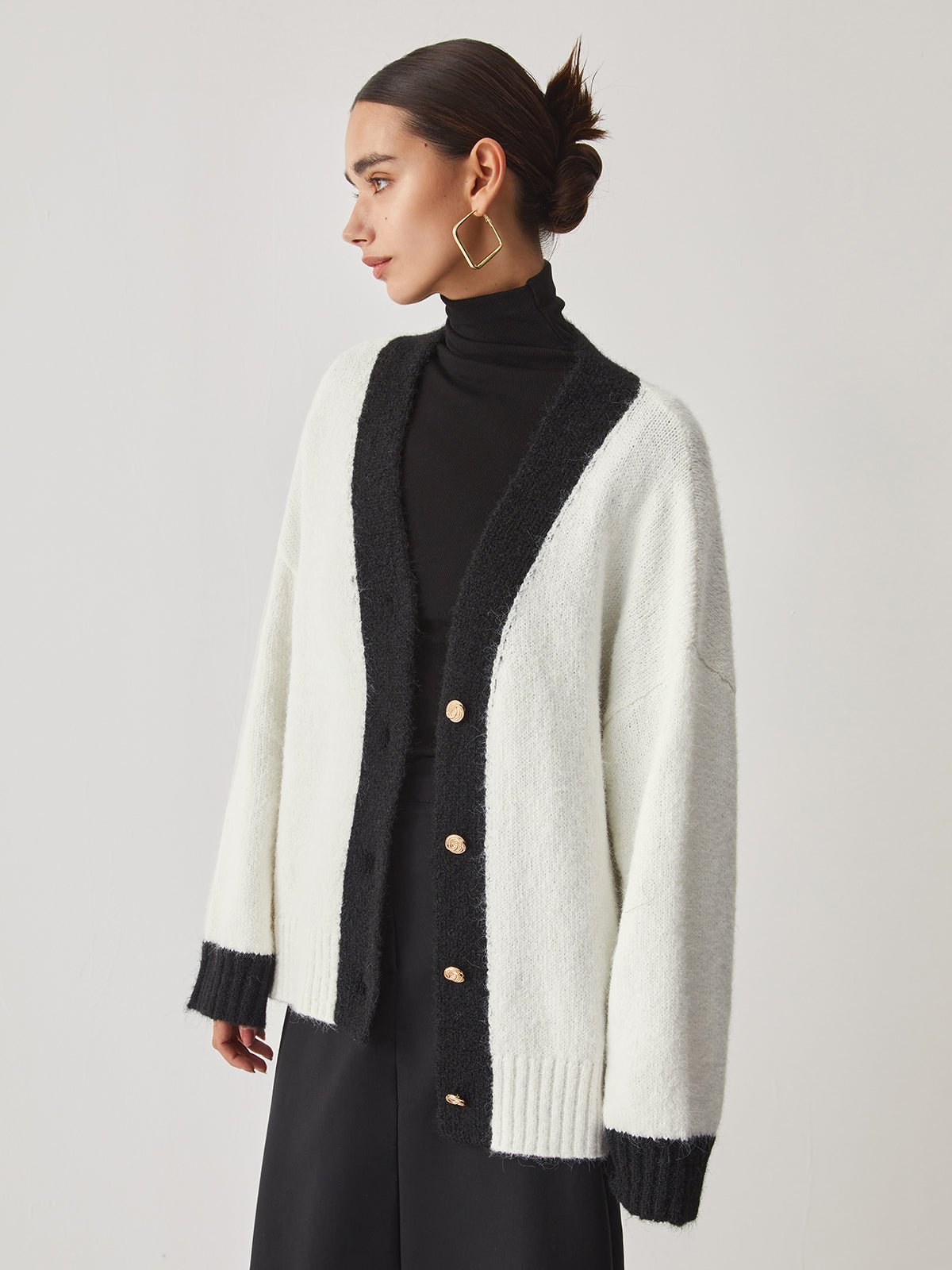 Oversized Contrast Trim Cardigan