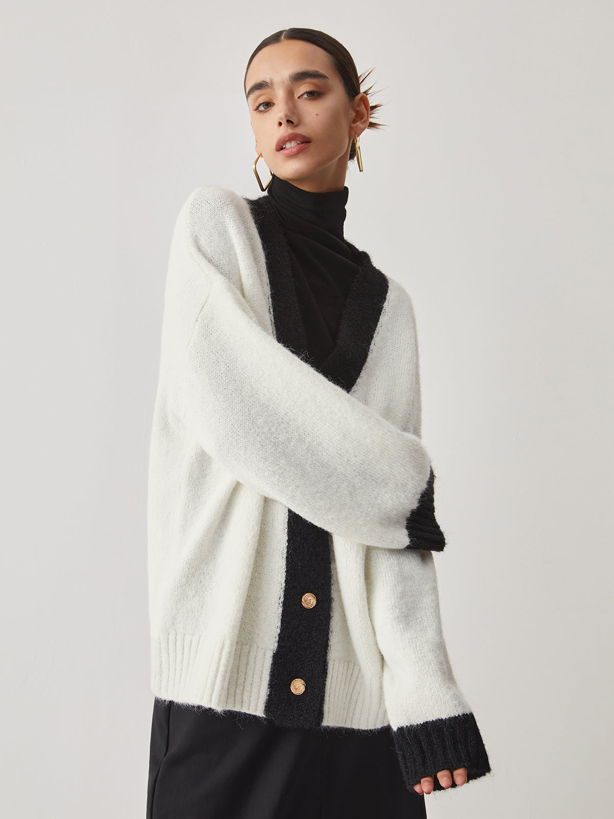 Oversized Contrast Trim Cardigan