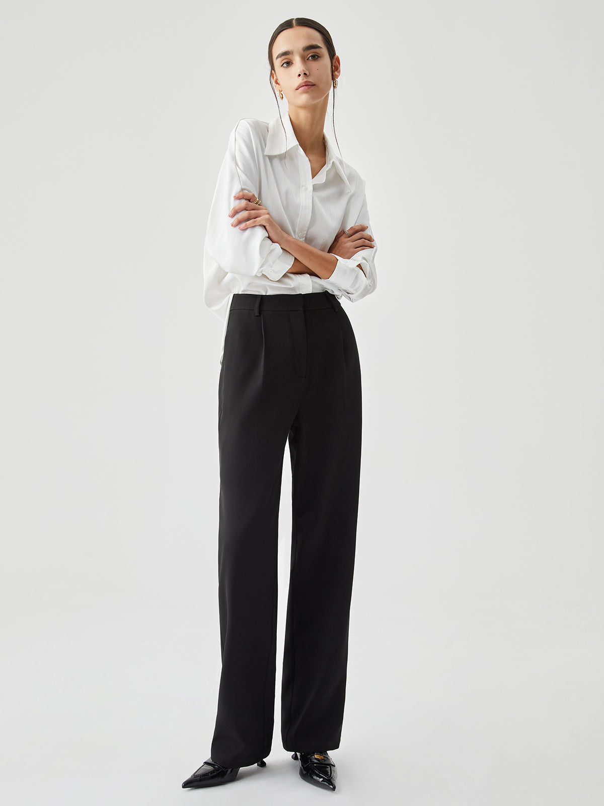 Straight Leg Pleated Cropped Pants