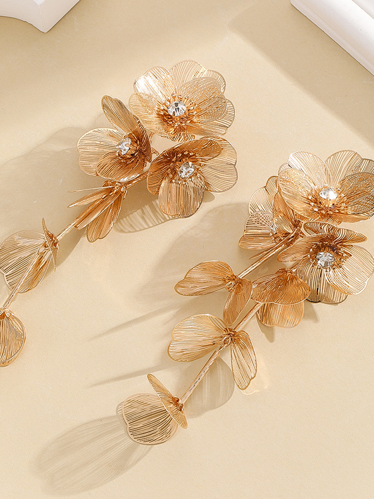 Floral Decor Fringed Earrings