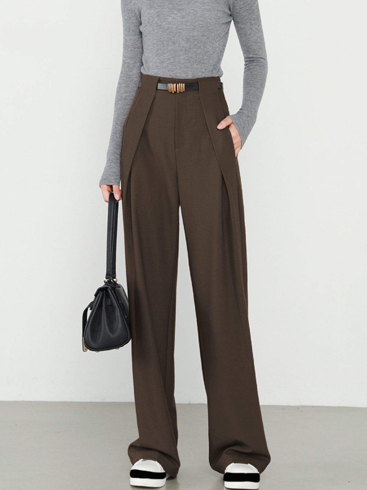 Middle Waist Solid Pocket Straight Leg Pants