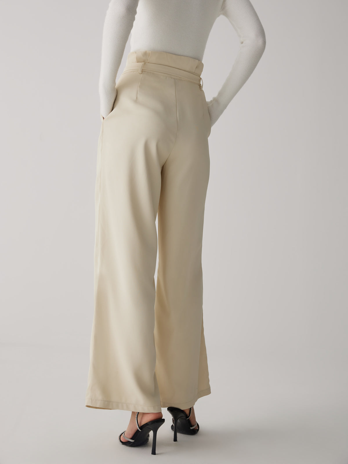 Wide-Leg Long Pants With Belt