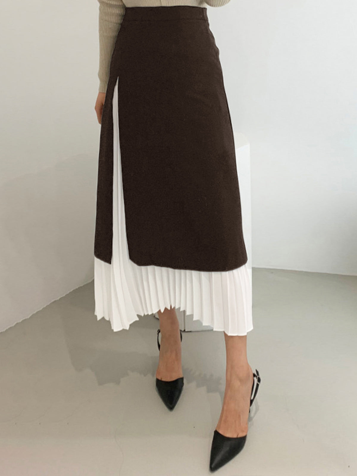 Two Tone Pleated Long Skirt