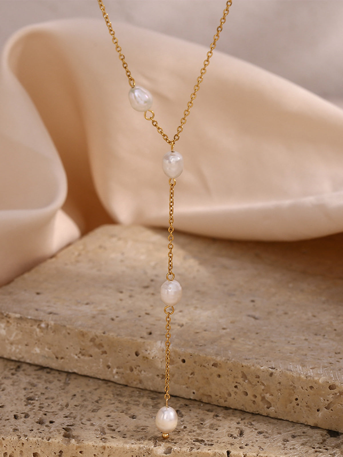 Y-Shape Pearl Pendant Necklace