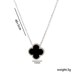 Danty Clover Necklace in Silver