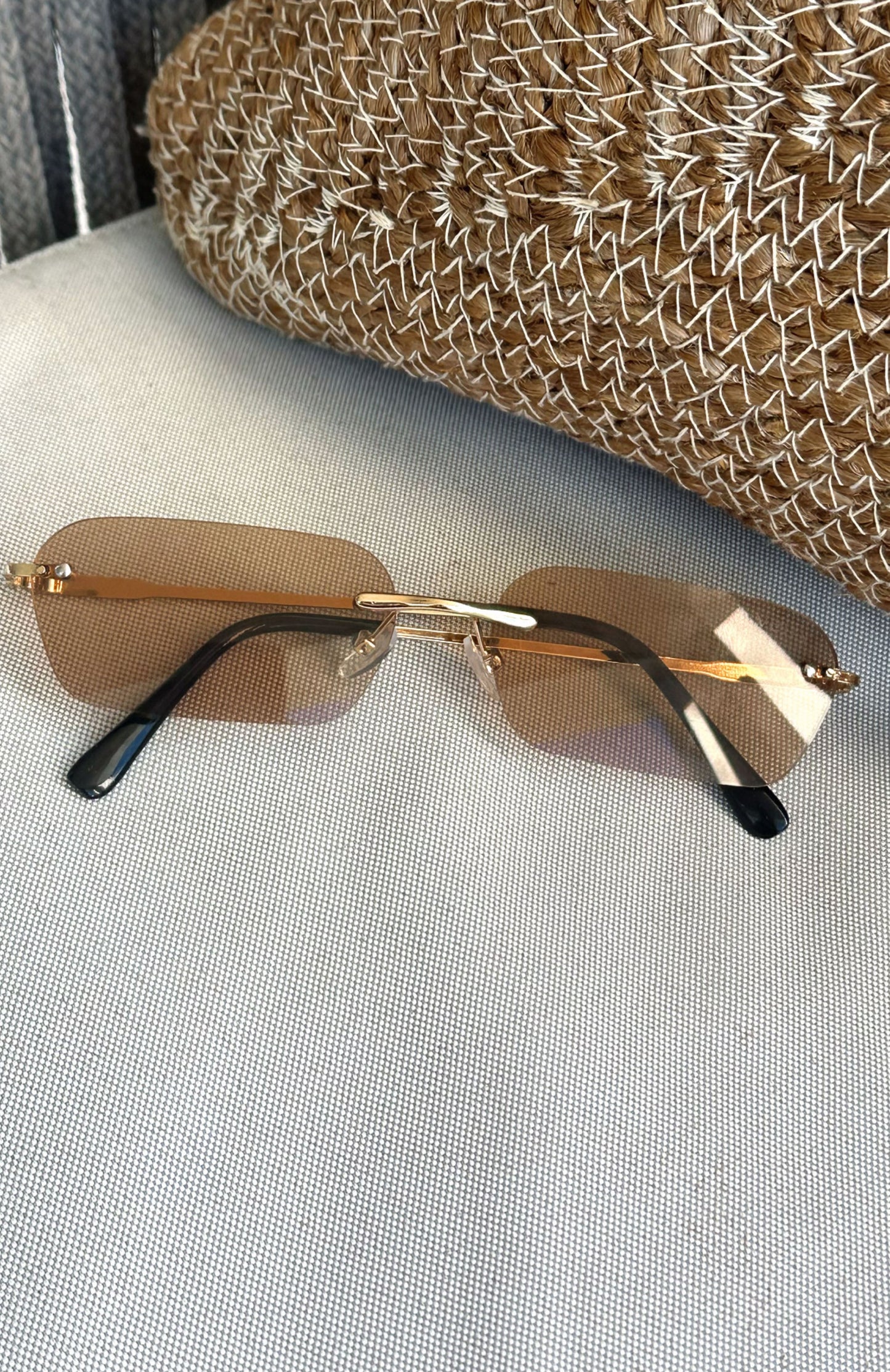 Chris Sunglasses Gold